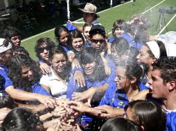 Los atletas jaliscienses festejaron el título en el tiro con arco, pero al final ganó Baja California. E. PACHECO  /