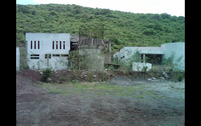 Abandonada luce la obra del Ceinjure de Ocotlán, que se pretende cuente con 28 celdas. I. LOZA  /