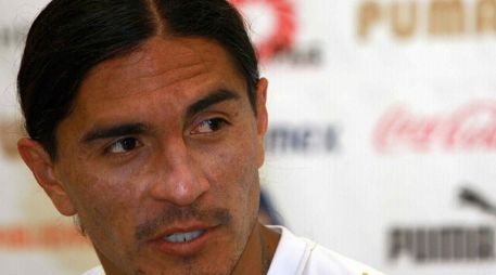 Palencia le pone sazón al Chivas-Pumas. MEXSPORT  /