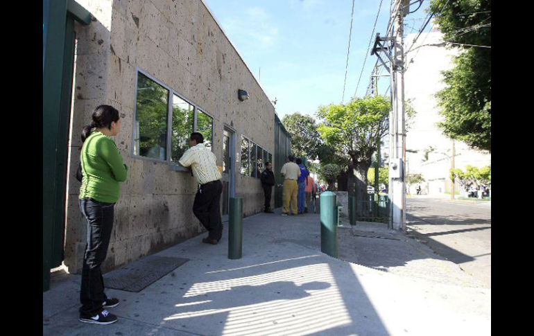 Para el martes 2 de noviembre, el Consulado exige que la visa haya expirado entre el 25 de octubre de este año o hasta 2008. ARCHIVO  /