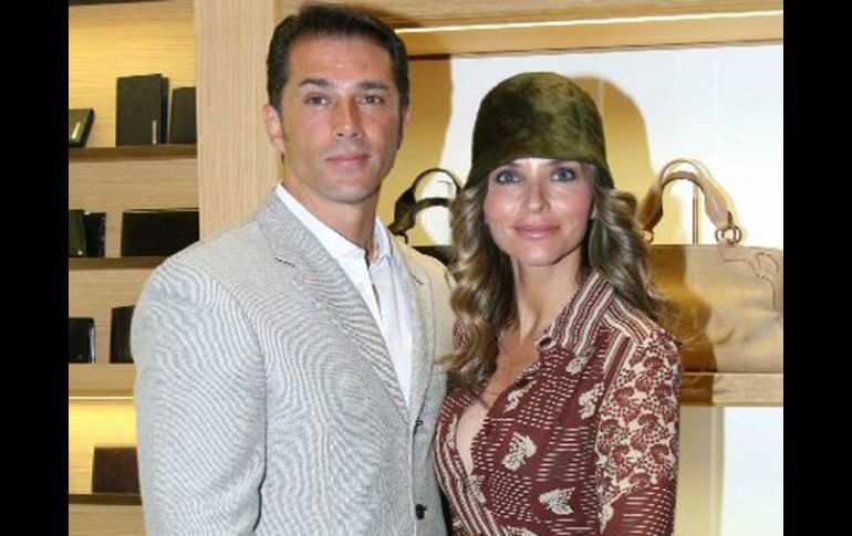 La actriz indicó que Sergio Mayer ha estado muy al pendiente de ella. EL UNIVERSAL  /