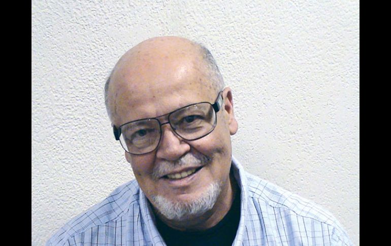 Carlos corvera  /