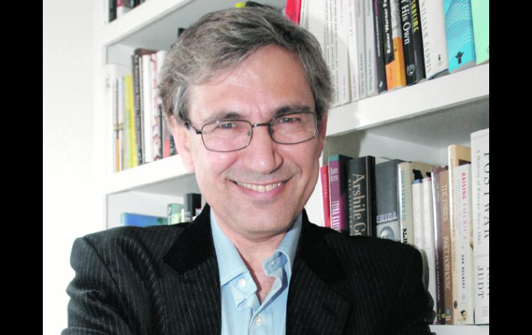 Orham Pamuk buscador del alma melancólica de su ciudad natal.ESPECIAL  /