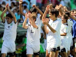 Los uzbekos celebran su pase a los cuartos de final del Mundial. MEXSPORT  /