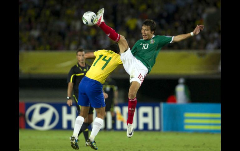 Erick Torres de México (D), durante juego de semifinal contra Brasil, de la Copa del Mundo Sub-20 Colombia 2011.MEXSPORT  /