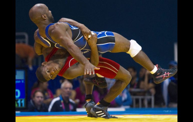 López, durante el combate que le valió el oro. REUTERS  /