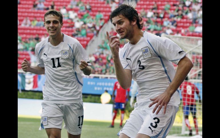 Los costarricences pelearon por llevar el partido a tiempos extra. REUTERS  /