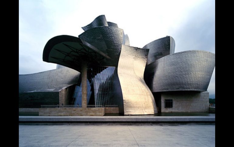 Fachada de titanio del museo. GUGGENHEIM-BILBAO.ES  /