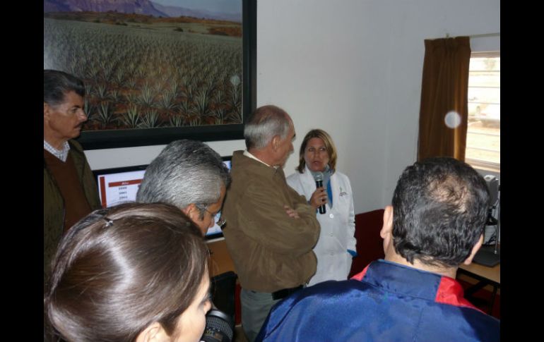 Francisco Mayorga Castañeda, en la presentación del proyecto del campo experimental del agave en Acatic.  /