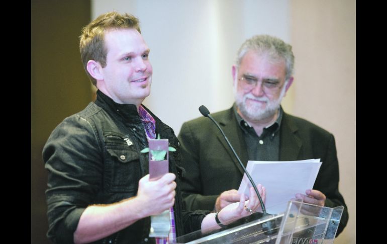 Tom Gustafson, director de ''Mariachi gringo'', recibió el Mayahuel a Mejor largometraje mexicano de ficción.  /