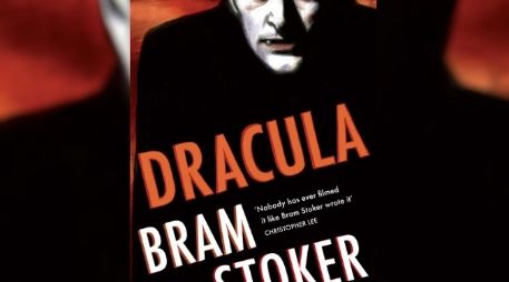 Diseño de cubierta de una de las ediciones del libro de Bram Stoker. ESPECIAL  /