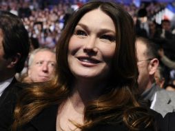 Carla Bruni asegura que aparte de lo que ha cambiado su entorno personal, su carácter no lo ha hecho. ARCHIVO  /