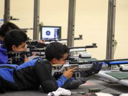 El Estado se alzó con el triunfo en la categoría PreJuvenil varonil individual, 10 metros Rifle Match 3 posiciones. ARCHIVO  /