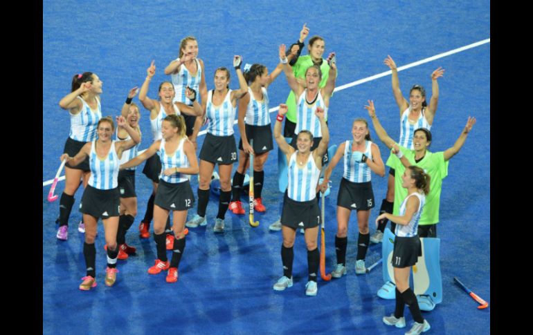 Las albicelestes jugaron un partido muy sólido ante la mirada de la princesa Catalina. AFP  /