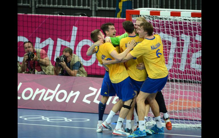 Los jugadores del equipo sueco celebran su victoria en los cuartos de final. XINHUA  /