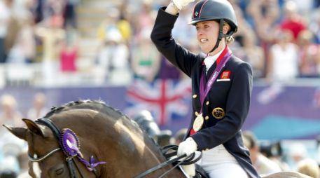 Con el oro de Dujardin, Gran Bretaña confirma su dominio en el adiestramiento ecuestre. REUTERS  /