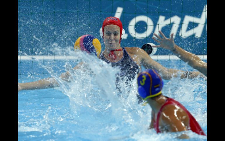 Estados Unidos venció a España en la final olímpica de Waterpolo femenil. EFE  /