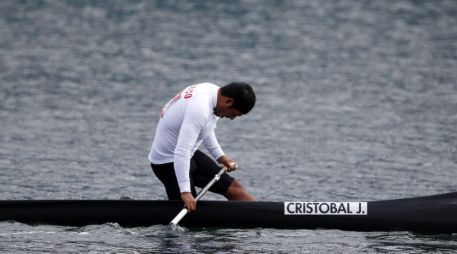 El michoacano logra un tiempo insuficiente de 44.57 segundos y deberá disputar la final B, que define puestos del 9 al 16. EFE  /