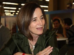 Mónica Lavín llega a la FIL con su nuevo libro ''La casa chica''.  /