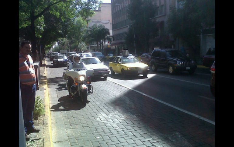 El tránsito fluyó con normalidad en la mayoría de las calles aledeñas al perímetro cerrado.  /