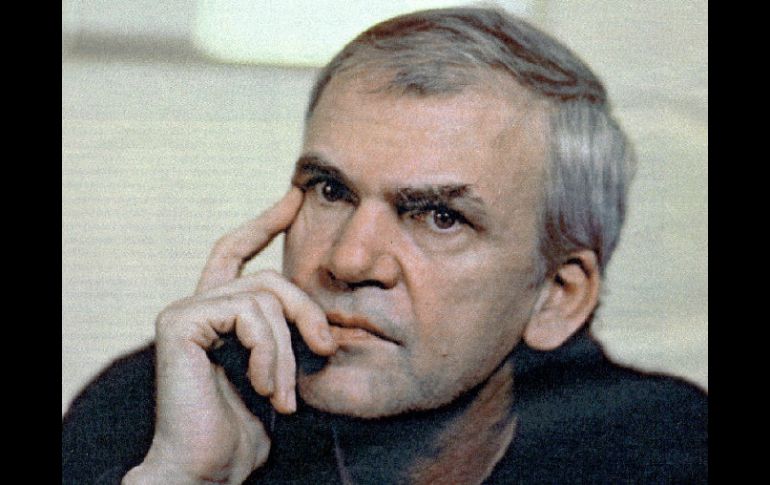 Milán Kundera, mañana celebrará su 84 aniversario. ARCHIVO /