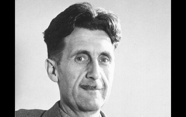 Eric Blair, conocido como George Orwell, un escritor que resurge gracias a la vigencia de sus conceptos. ARCHIVO /