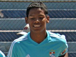 Los restos del defensor central Yair Clavijo, de 18 años, serán velados en el estadio de su club. AFP /