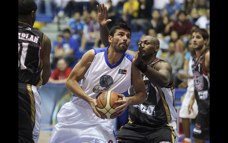 Los Osos dejan un hueco en los aficionados del basquetbol en Guadalajara. ARCHIVO /