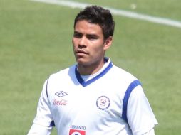 El delantero sabe que necesita ser intervenido de nueva cuenta. ARCHIVO /