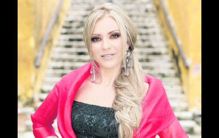 Daniela Castro se convierte en antagónica   Lo que la vda ne ribó ESPECIAL /