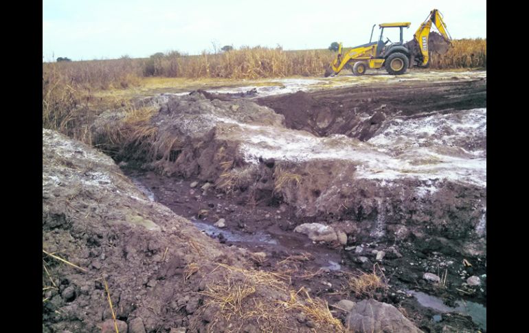 Zona del derrame. A casi una semana de la fuga de gasolina en Tlajomulco de Zúñiga, así luce el punto de la contingencia.  /