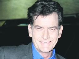 El actor Charlie Sheen es muy conocido por sus excesos con el alcohol y las drogas, pero sobre todo por sus múltiples relaciones  /