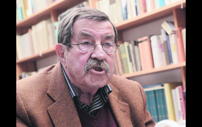 Un autor controversial. Günter Grass generó polémicas al revelar en su obra Pelando la cebolla, que fue miembro de las SS.  /