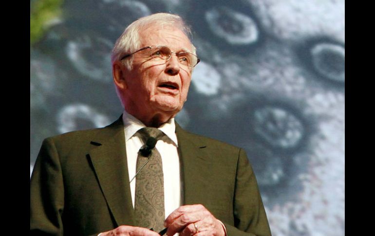 Harald zur Hausen, Nobel de Medicina 2008, recomendó que la vacuna se aplique también en niños varones. NTX /
