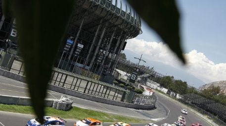 La carrera será demandante en el circuito Magdalena Mixhiuca, la última que se corre antes de su remodelación. ARCHIVO /