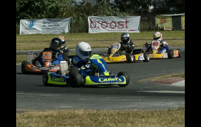 Muchos de los pilotos profesionales inician su andar con los Go-Karts y los Karts. EL INFORMADOR / ARCHIVO