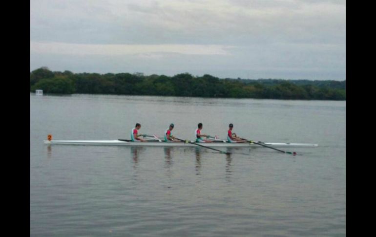 La tripulación mexicana se queda con el tercer lugar de la prueba con un registro de 5:50.52. TWITTER / @CONADE