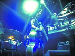 Noche cálida. Horacio Fumero y Adrián Iaies, en un momento del concierto de anoche. EL INFORMADOR / A. Hernández