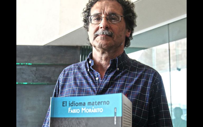 El autor comenta que uno de los objetivos de escribir el libro fue responder a la pregunta de cómo se había convertido en escritor. EL INFORMADOR / E. Barrera