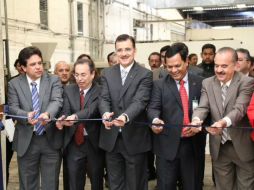 Autoridades de la UdeG inauguraron este martes la planta piloto de reciclaje. TWITTER / @udg_oficial