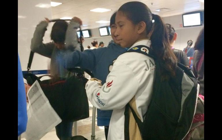 La Selección de Jalisco partió esta mañana en avión por más lugares a la Olimpiada Nacional. ESPECIAL / A.Hermosillo