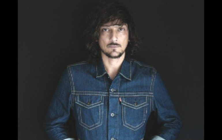 Larregui muestra inconformidad en las redes sociales contra el proyecto 'Mexrrisey'. TWITTER / @LeonBenLarregui