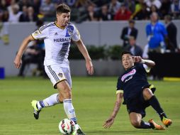 Gerrard fue el centro de la atención de los 27 mil 934 aficionados que abarrotaron el estadio. AFP / F. Brown