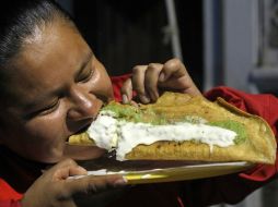 Las personas consumen más comida y bebida cuando se les ofrecen porciones mayores. NTX / ARCHIVO