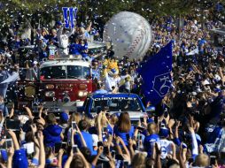 Los Reales conquistaron su primera Serie Mundial desde 1985 el domingo con un triunfo 7-2 sobre los Mets. AP / O. Wagner