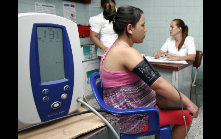 Muchas de las mujeres embarazadas pueden no enterarse que tienen el virus, porque no desarrollarán los síntomas. EFE / S. Mendoza