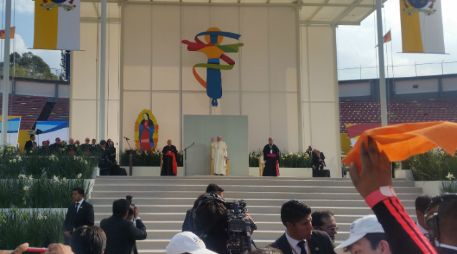 José Enrique fue parte de los voluntarios que ayudó en la logística del evento en la capital michoacana. ESPECIAL / J. Ávila