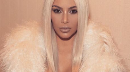 Kim se burló de Chloe diciendo que nadie sabe quién es ella y que intentaba llamar la atención al criticarla. INSTAGRAM / @kimkardashian