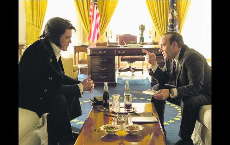 Maravilla. Escena de la película 'Elvis & Nixon', a estrenarse en el Festival de Tribeca. EFE /