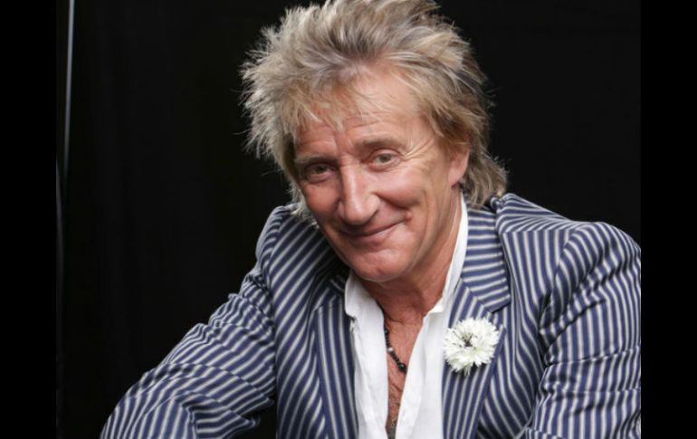 Rod Stewart, confesó que su hijo de cinco años se vestía como ''Mary Poppins''. AP / ARCHIVO